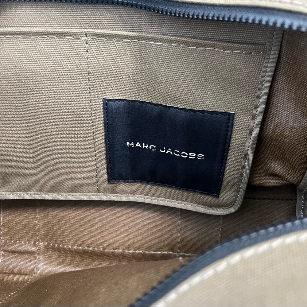 Marc Jacobs Tote Bag - Picture 5 of 5